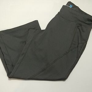 TekGear Fit and Flare Capri Gray XS